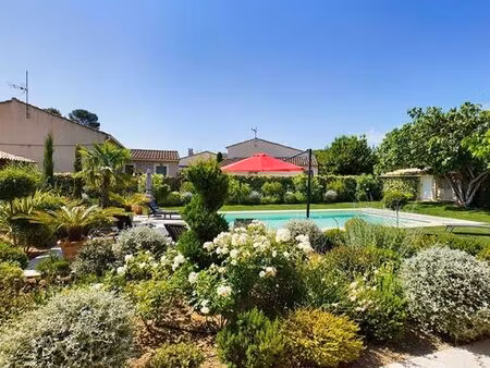 maison de 5 pièces de luxe en location à eygalières  france