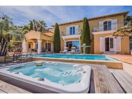 villa de luxe de 6 pièces en location grimaud  france