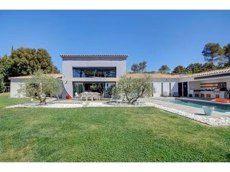 villa de 5 pièces de luxe en location saint-marc-jaumegarde  provence-alpes-côte d'azur