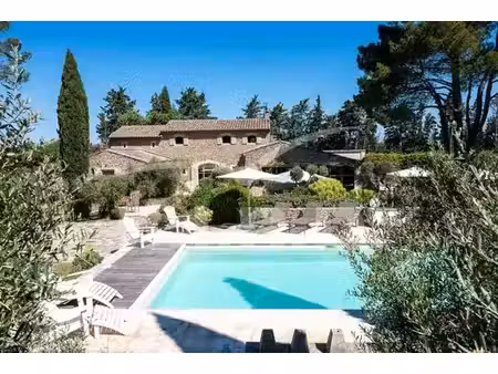 prestigieuse maison de campagne de 320 m2 en location eygalières  provence-alpes-côte d'az
