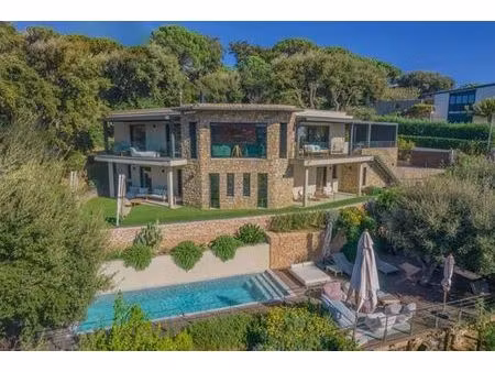 villa de luxe de 5 pièces en location la croix-valmer  france