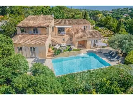 villa de luxe de 6 pièces en location sainte-maxime  provence-alpes-côte d'azur