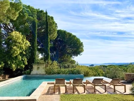 villa de luxe de 6 pièces en location sainte-maxime  provence-alpes-côte d'azur