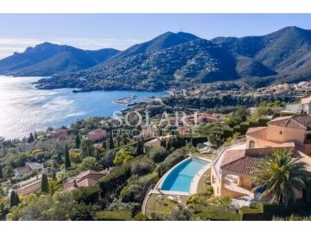 villa de luxe de 6 pièces en location théoule-sur-mer  provence-alpes-côte d'azur