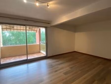 appartement de 1 pièces de luxe en location à toulon  provence-alpes-côte d'azur