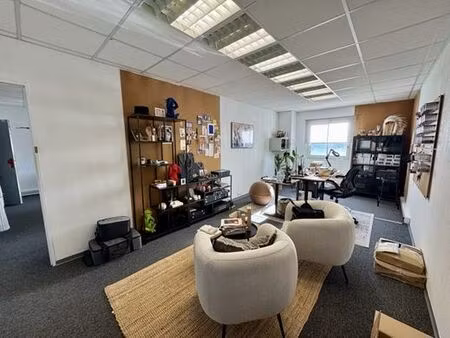 bureau prestigieux de 54 m2 en location - venelles  france