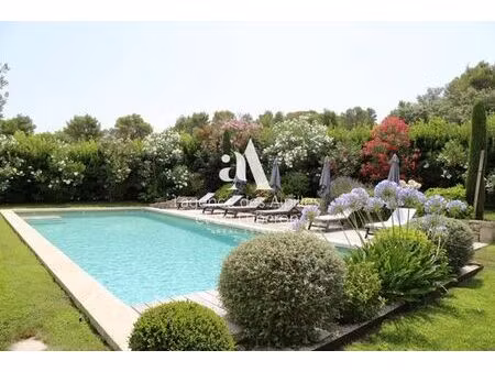maison de campagne exclusive de 300 m2 en location saint-rémy-de-provence  france