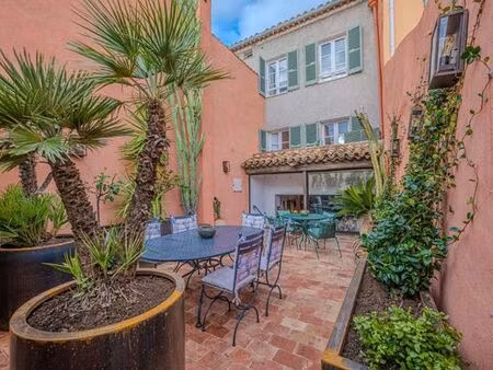 maison de luxe de 6 pièces en location à grimaud  france