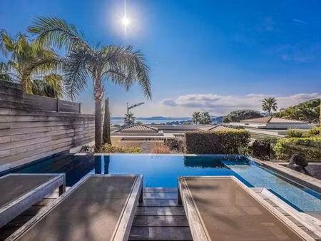 villa de luxe de 5 pièces en location sainte-maxime  france