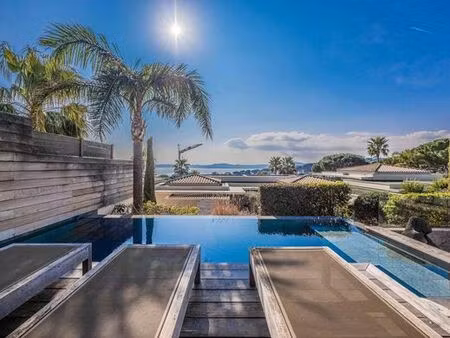 villa de luxe de 5 pièces en location sainte-maxime  provence-alpes-côte d'azur