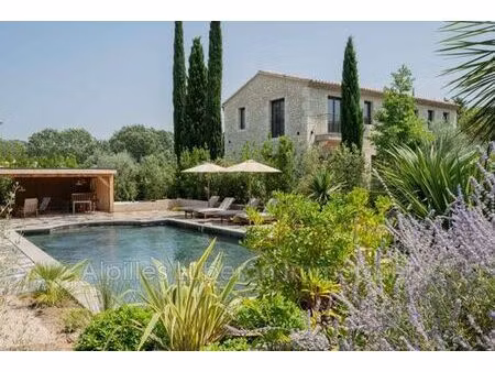 villa de 8 pièces de luxe en location eygalières  provence-alpes-côte d'azur