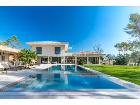 villa de 4 chambres de luxe en location tourrettes  provence-alpes-côte d'azur