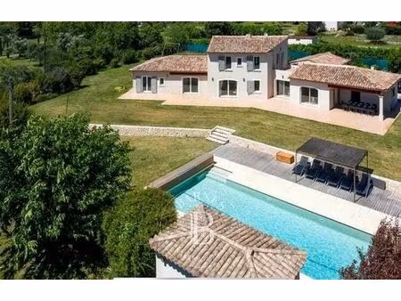 villa de 6 pièces de luxe en location châteauneuf-grasse  france