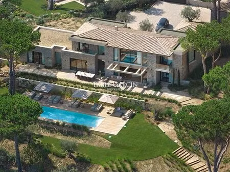 maison de 10 pièces de luxe en location à gassin  france