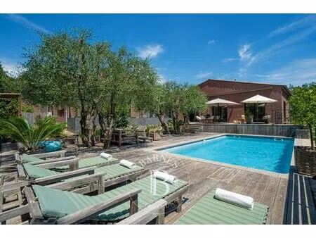 villa de luxe de 4 pièces en location valbonne  france