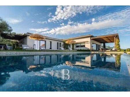 villa de luxe de 5 pièces en location châteauneuf-grasse  france