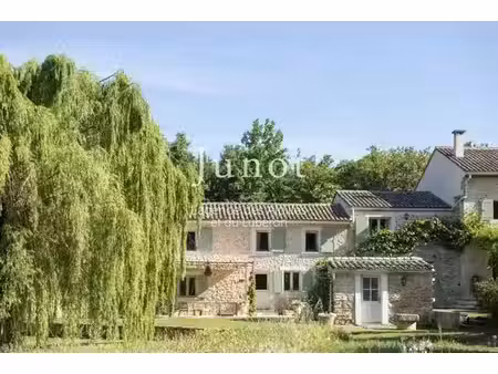 luxury 21 pièces farmhouse en location gordes  france
