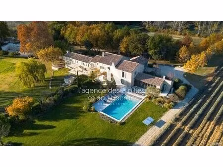 maison de campagne de luxe en location gordes  france