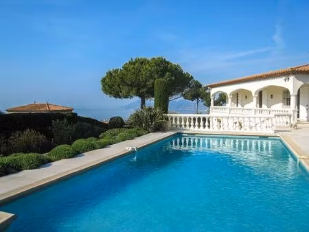 villa de 5 pièces de luxe en location cannes  france