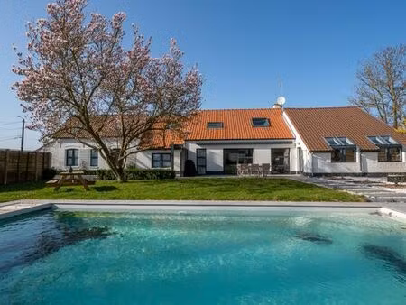 maison de 5 chambres de luxe en vente à saint-amand-les-eaux  france