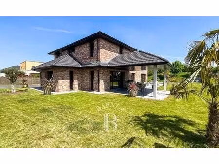 maison de 6 pièces de luxe en vente à mérignies  france