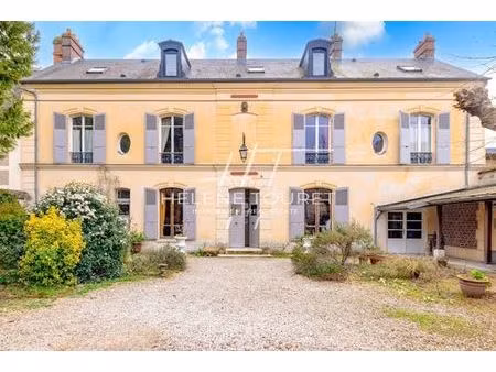 maison de 11 pièces de luxe en vente à gouvieux  hauts-de-france