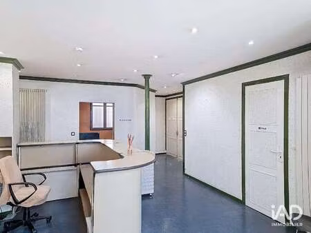 vente bureaux et commerces à tours (37000) : à vendre / 119m² tours