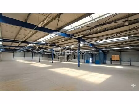 vente local d'activités 2 000 m²