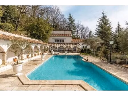maison de prestige de 300 m2 en vente baurech  france