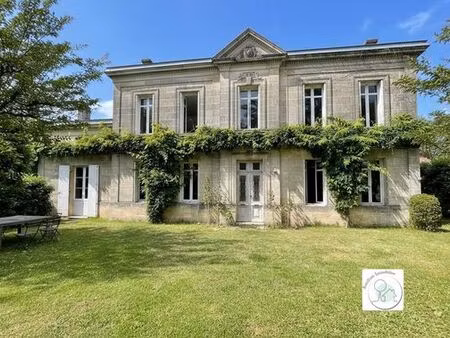 maison de luxe en vente à pugnac  nouvelle-aquitaine