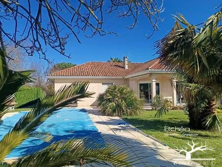 maison de 5 pièces de luxe en vente à lescar  france