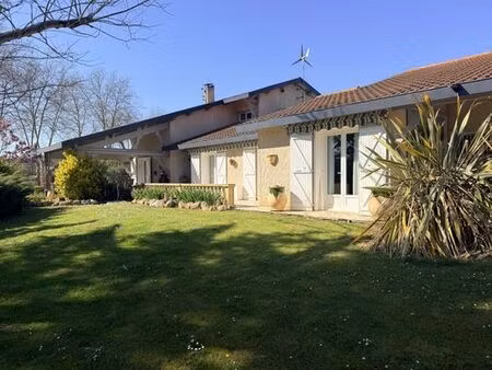 maison de 5 chambres de luxe en vente à l'isle-en-dodon  france