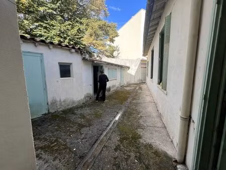 prestigieux immeuble de rapport en vente à montpellier  occitanie