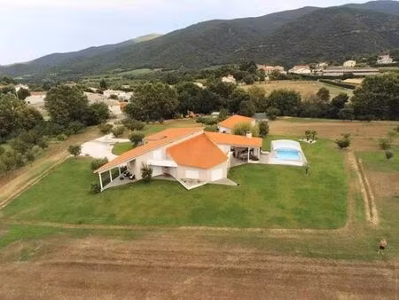 maison de 6 pièces de luxe en vente à rigarda  occitanie