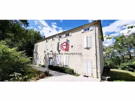 prestigieux château en vente foix  occitanie