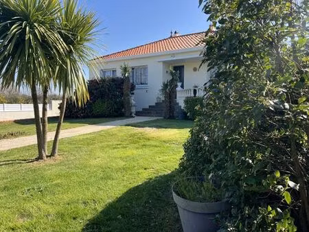maison de prestige de 129 m2 en vente sainte-foy  pays de la loire