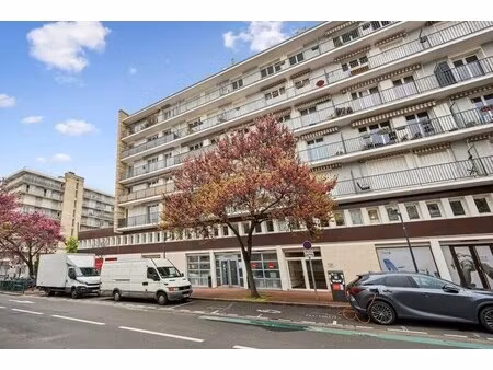 location bureaux 680 m²