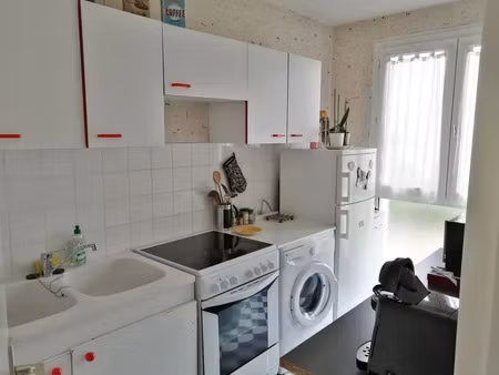 location appartement 1 pièce 32 m² à longvic (21600)