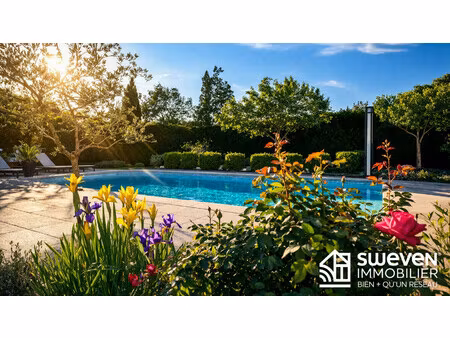 villa familiale de plain-pied avec jardin  piscine et double gar