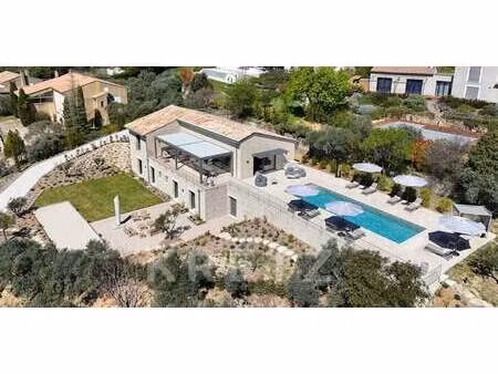 maison avec piscine et jardin saint-saturnin-lès-apt (84)