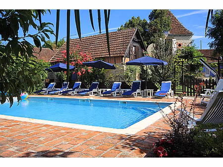 vente propriété à meyssac (19500)  597 000 €