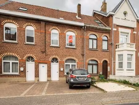 agréable maison 2 chambres + un grand grenier à aménager !