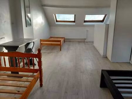 maison 5ch evere  cour  cuisine et 2 sdb modernes