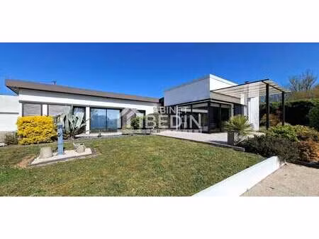 maison avec piscine et jardin fargues-saint-hilaire (33)