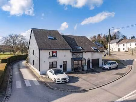 immeuble de rapport de 3 unités à vaux-sur-sûre