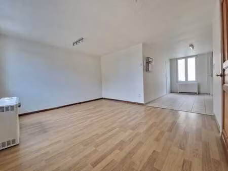 joli appartement 1 chambre  entièrement remis à neuf  situé