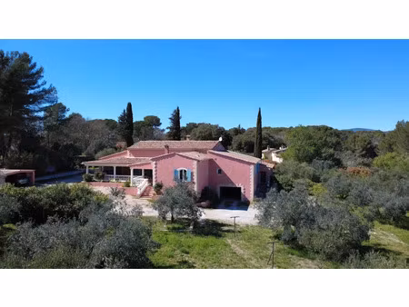 vente villa 9 pièces 256 m² à la motte (83920)  630 000 €