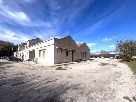 local d'activités à louer