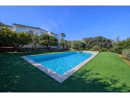 villa de luxe à vendre dans le quartier ouest