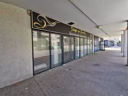 local commercial à louer